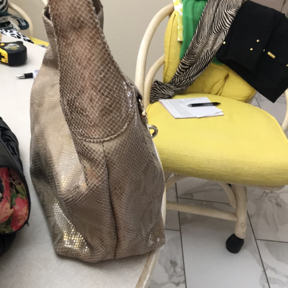 Dooney and Bourke purse - Picture 7 of 7